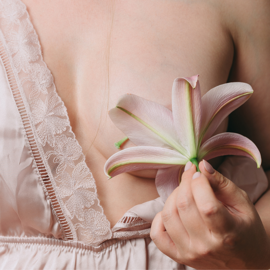 How to support your hormonal & breast health naturally with Flax Super Blend