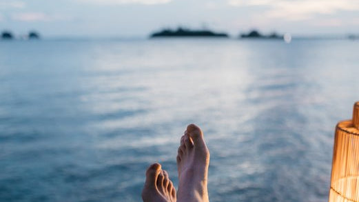 Stress awareness; boost happiness, not cortisol