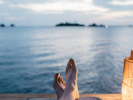 Stress awareness; boost happiness, not cortisol